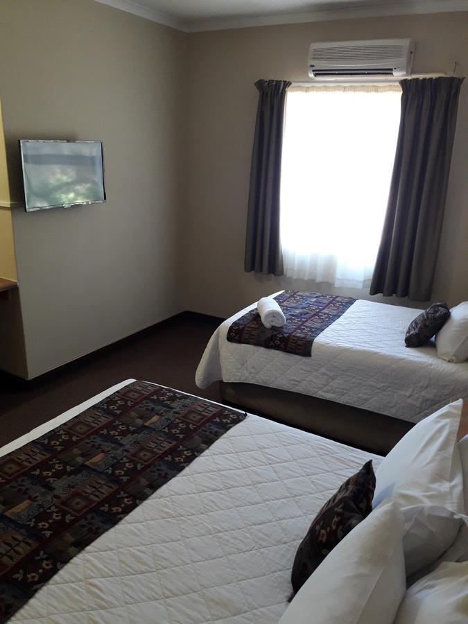 Airport Hotel Kimberley Exterior photo